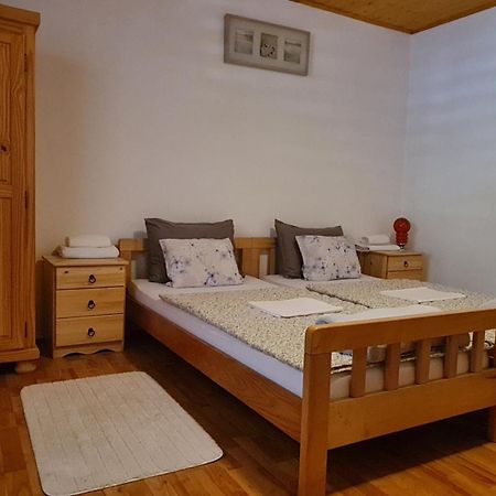 Holiday Home Radocaj Слуни Экстерьер фото