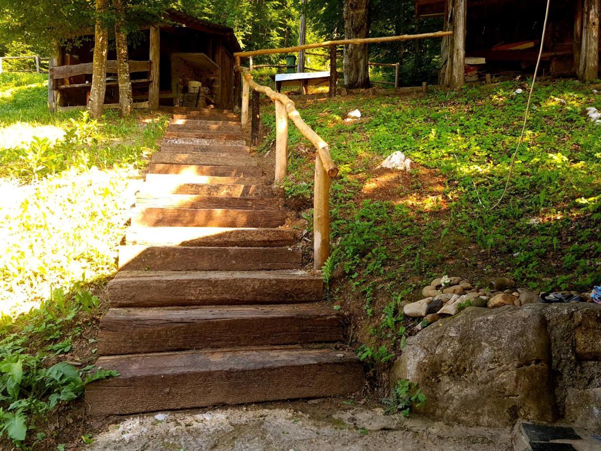 Holiday Home Radocaj Слуни Экстерьер фото