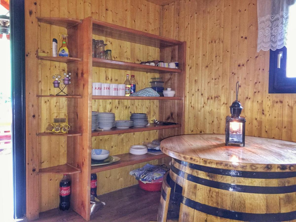 Holiday Home Radocaj Слуни Экстерьер фото