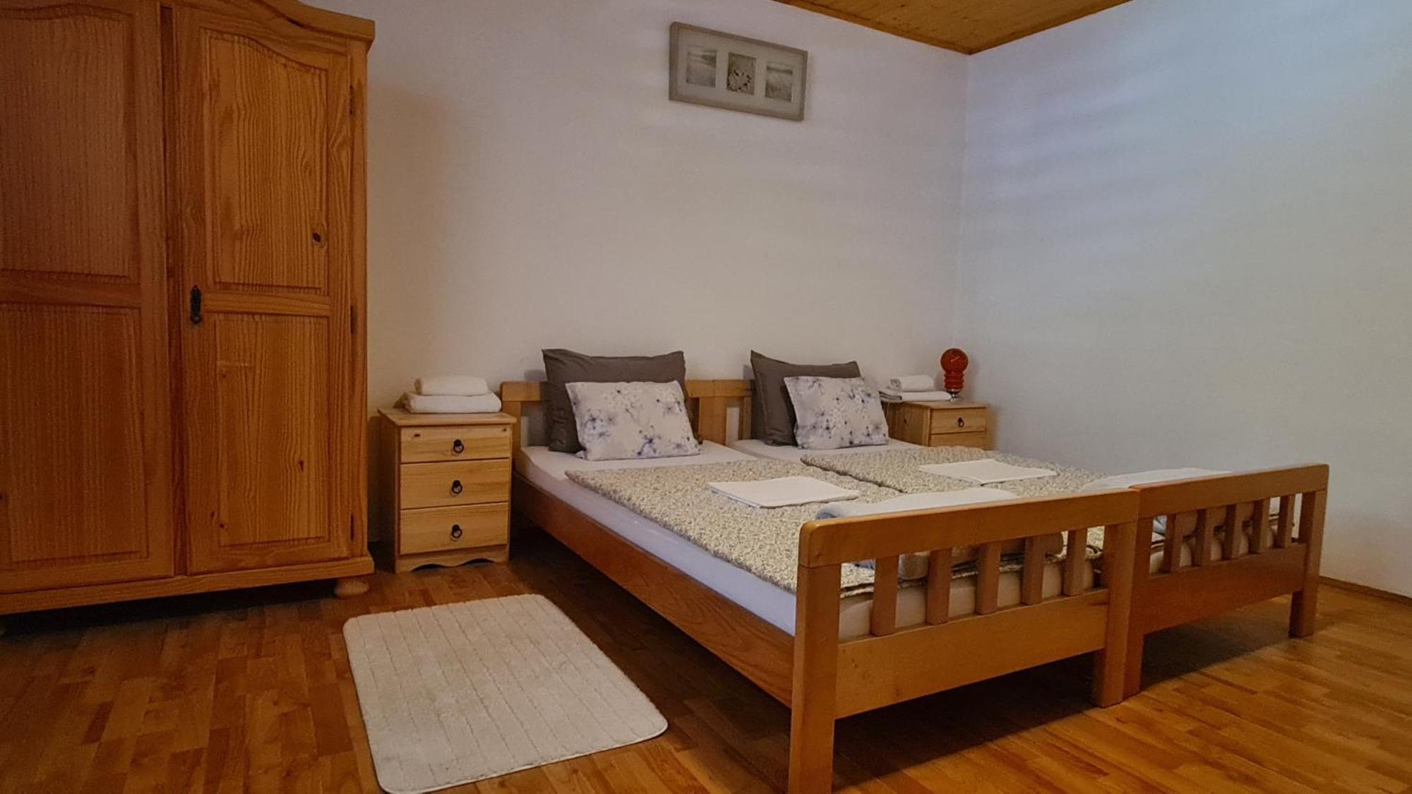Holiday Home Radocaj Слуни Экстерьер фото