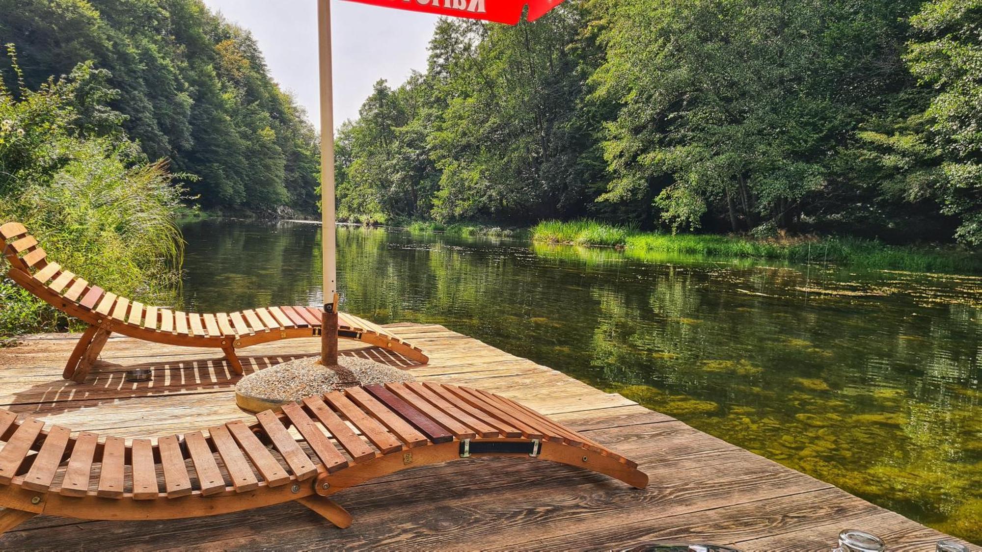 Holiday Home Radocaj Слуни Экстерьер фото